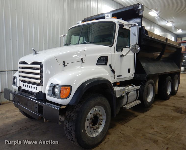 image for item KG9992 2004 Mack CV713 Granite  dump truck
