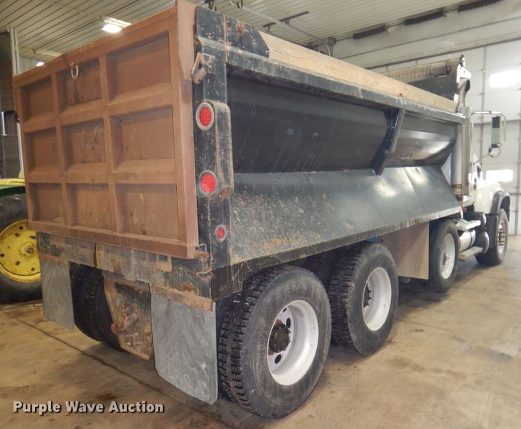 image for item KG9992 2004 Mack CV713 Granite  dump truck
