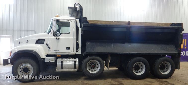 image for item KG9992 2004 Mack CV713 Granite  dump truck