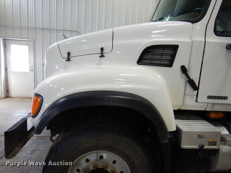 image for item KG9992 2004 Mack CV713 Granite  dump truck