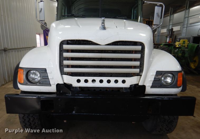 image for item KG9992 2004 Mack CV713 Granite  dump truck
