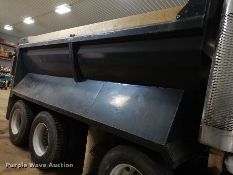 image for item KG9992 2004 Mack CV713 Granite  dump truck