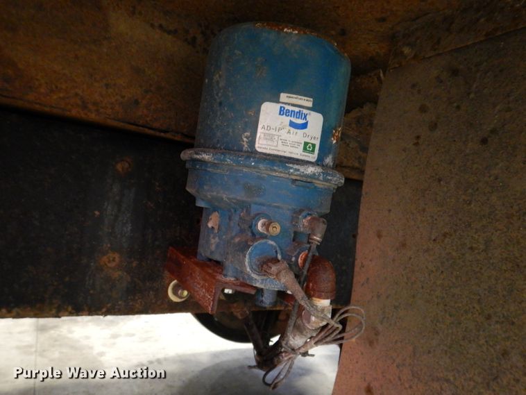 image for item KG9992 2004 Mack CV713 Granite  dump truck