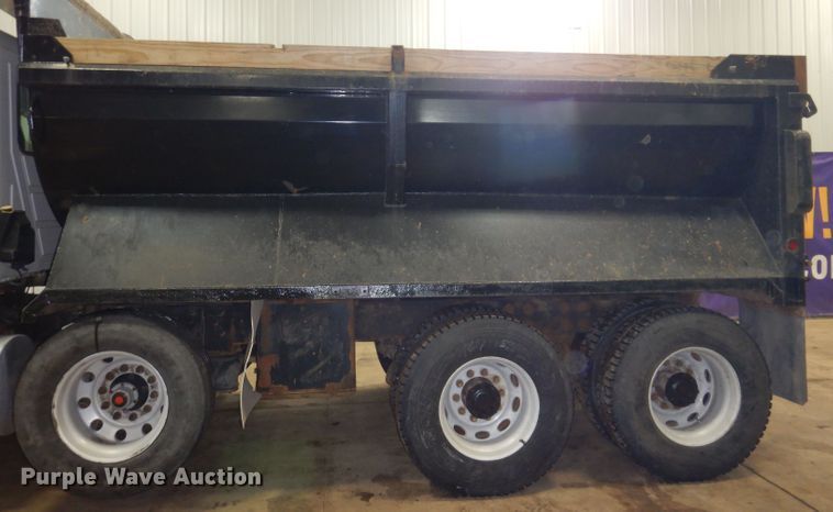 image for item KG9992 2004 Mack CV713 Granite  dump truck