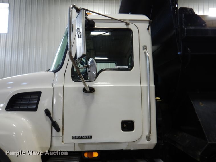 image for item KG9992 2004 Mack CV713 Granite  dump truck