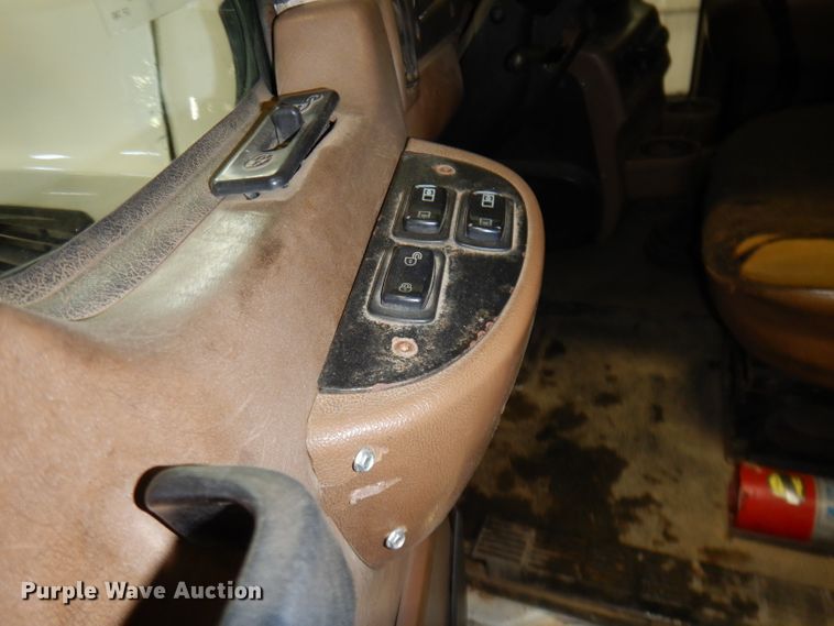 image for item KG9992 2004 Mack CV713 Granite  dump truck