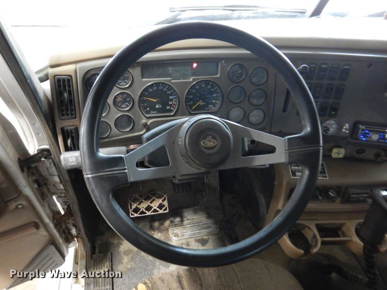 image for item KG9992 2004 Mack CV713 Granite  dump truck