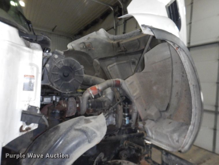 image for item KG9992 2004 Mack CV713 Granite  dump truck