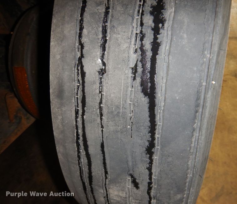 image for item KG9992 2004 Mack CV713 Granite  dump truck