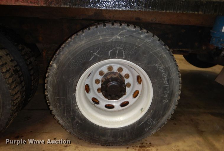 image for item KG9992 2004 Mack CV713 Granite  dump truck