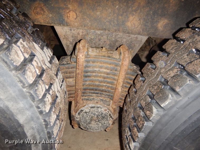 image for item KG9992 2004 Mack CV713 Granite  dump truck