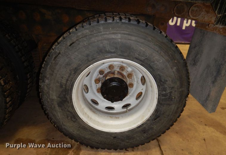 image for item KG9992 2004 Mack CV713 Granite  dump truck