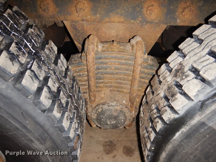 image for item KG9992 2004 Mack CV713 Granite  dump truck