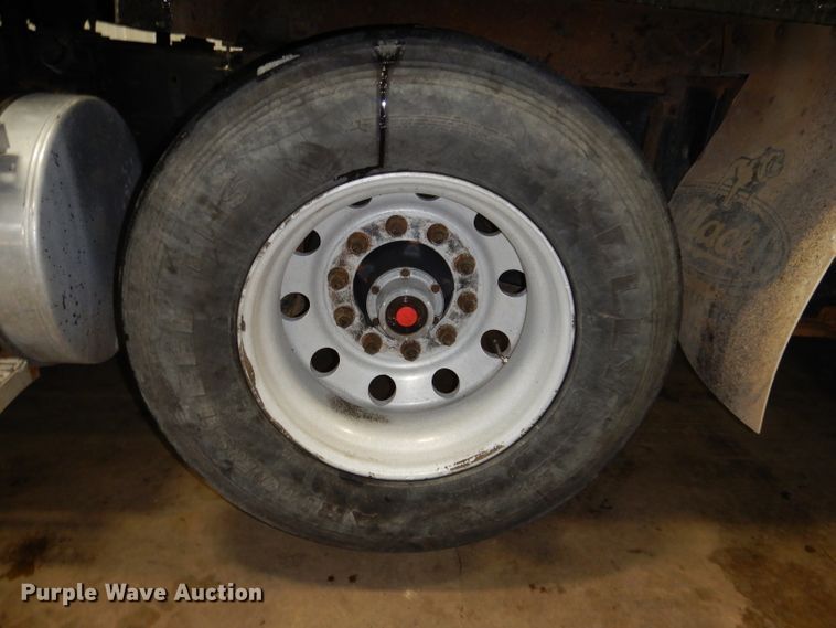 image for item KG9992 2004 Mack CV713 Granite  dump truck