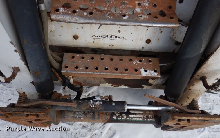 image for item KH9002 2003 Bobcat S250  skid steer loader