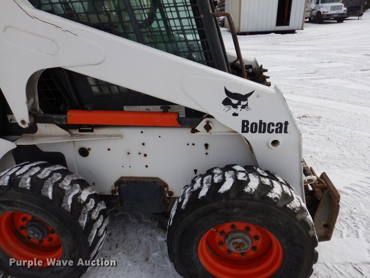 image for item KH9002 2003 Bobcat S250  skid steer loader