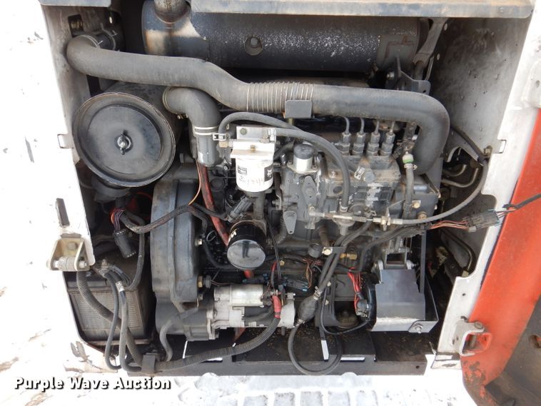 image for item KH9002 2003 Bobcat S250  skid steer loader