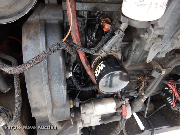 image for item KH9002 2003 Bobcat S250  skid steer loader