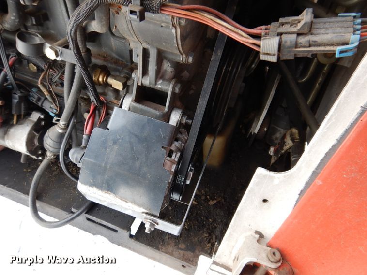 image for item KH9002 2003 Bobcat S250  skid steer loader