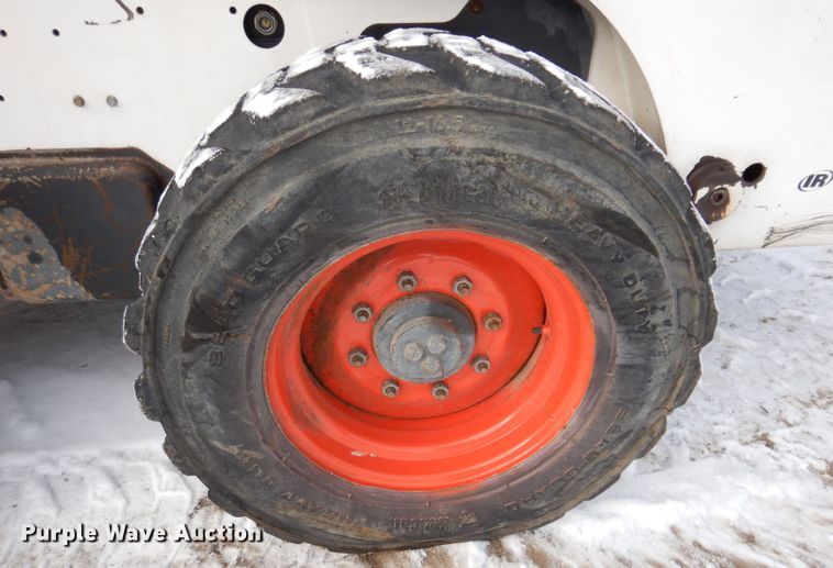 image for item KH9002 2003 Bobcat S250  skid steer loader