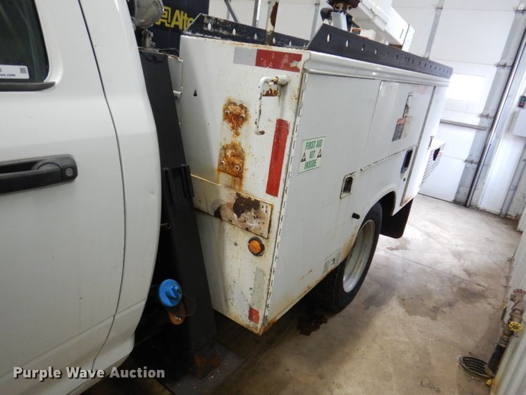 image for item KH9003 2011 Dodge Ram 4500  bucket truck