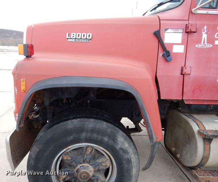 image for item KH9006 1994 Ford LT8000F  dump truck