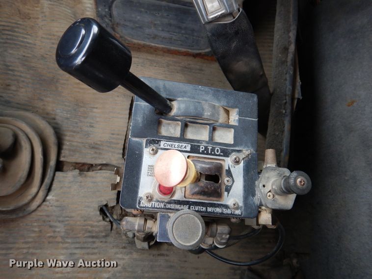 image for item KH9006 1994 Ford LT8000F  dump truck