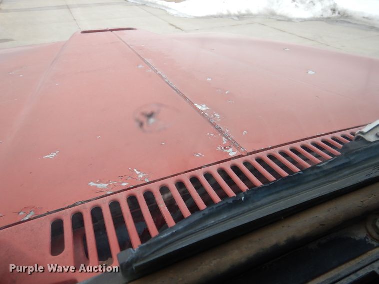 image for item KH9006 1994 Ford LT8000F  dump truck