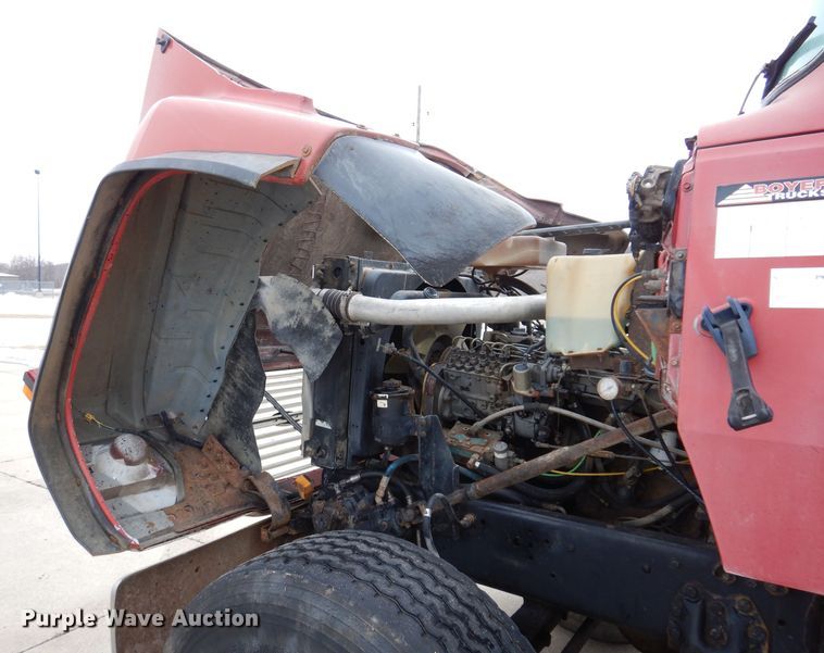 image for item KH9006 1994 Ford LT8000F  dump truck