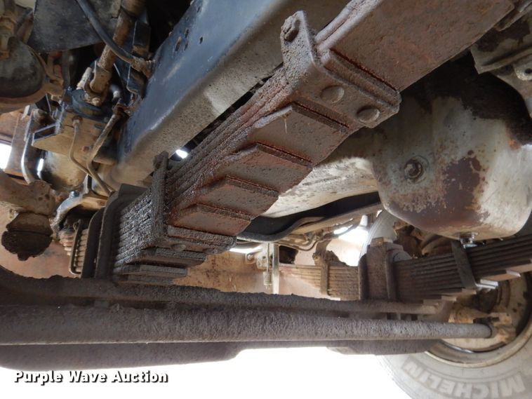 image for item KH9006 1994 Ford LT8000F  dump truck