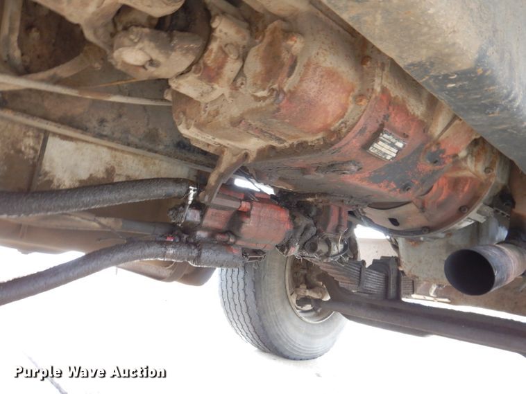 image for item KH9006 1994 Ford LT8000F  dump truck