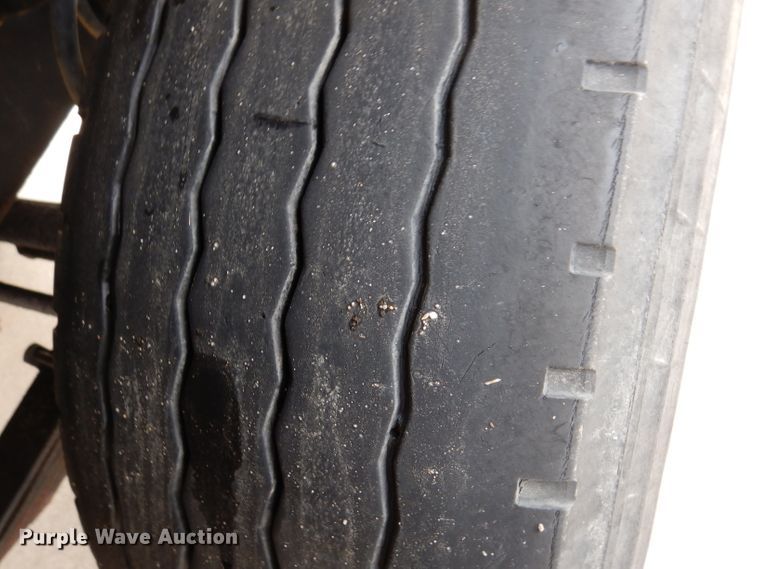 image for item KH9006 1994 Ford LT8000F  dump truck