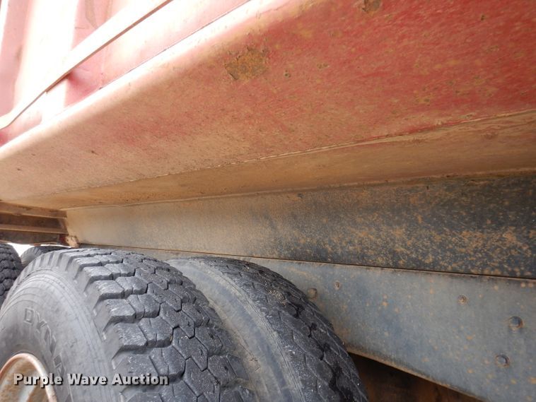 image for item KH9006 1994 Ford LT8000F  dump truck