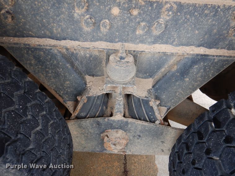 image for item KH9006 1994 Ford LT8000F  dump truck