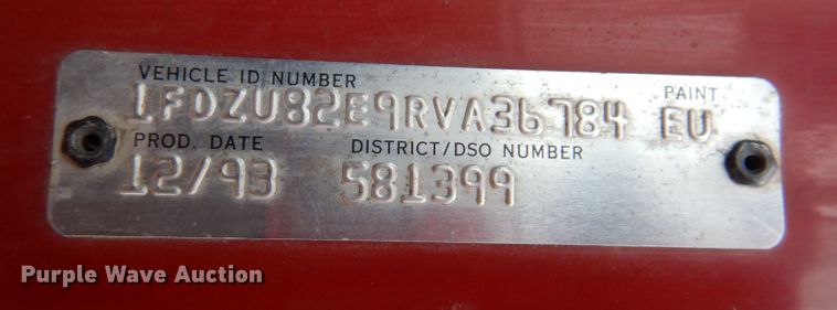 image for item KH9006 1994 Ford LT8000F  dump truck