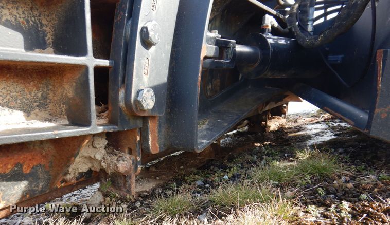 image for item KH9755 Grouser 84"W skid steer blade