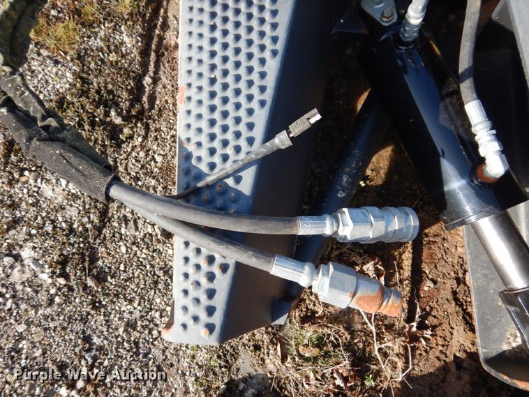 image for item KH9755 Grouser 84"W skid steer blade