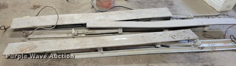 image for item KH9758 Shoring equipment