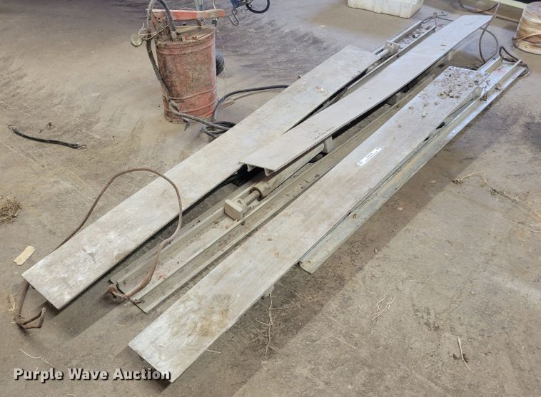 image for item KH9758 Shoring equipment