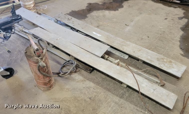 image for item KH9758 Shoring equipment