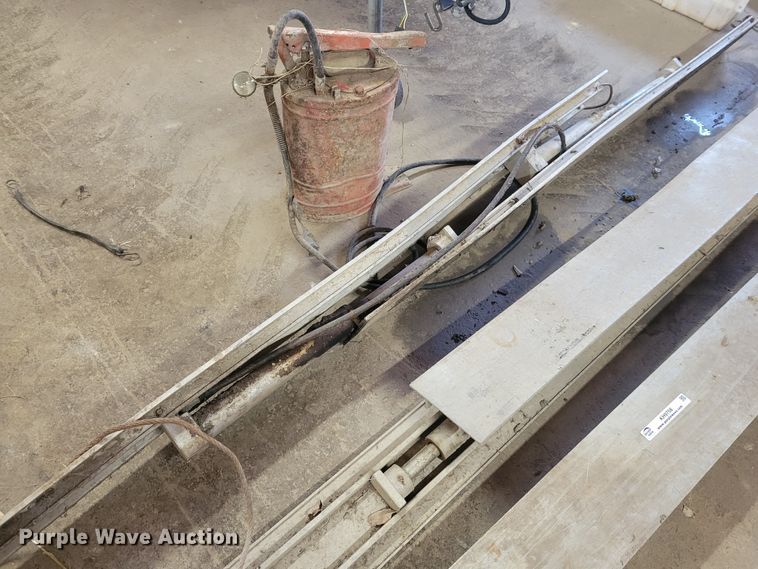 image for item KH9758 Shoring equipment