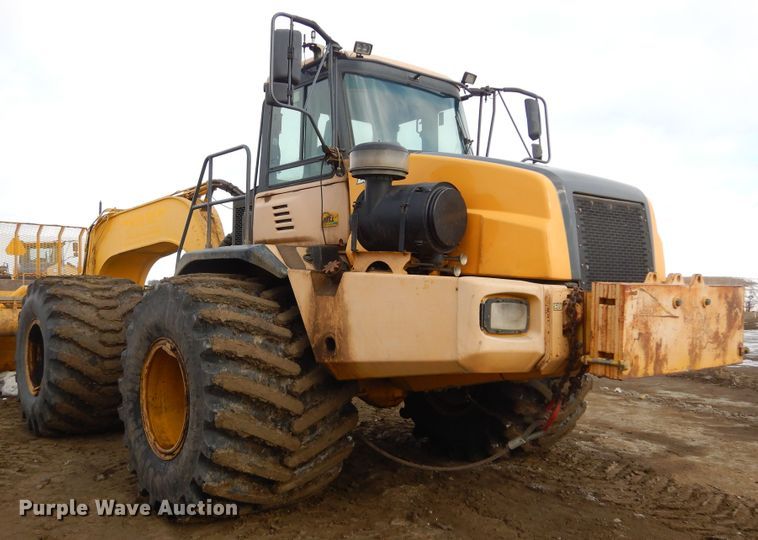 image for item MX9792 2004 Bell 4206D  4WD scraper tractor