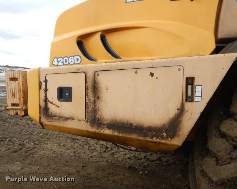 image for item MX9792 2004 Bell 4206D  4WD scraper tractor