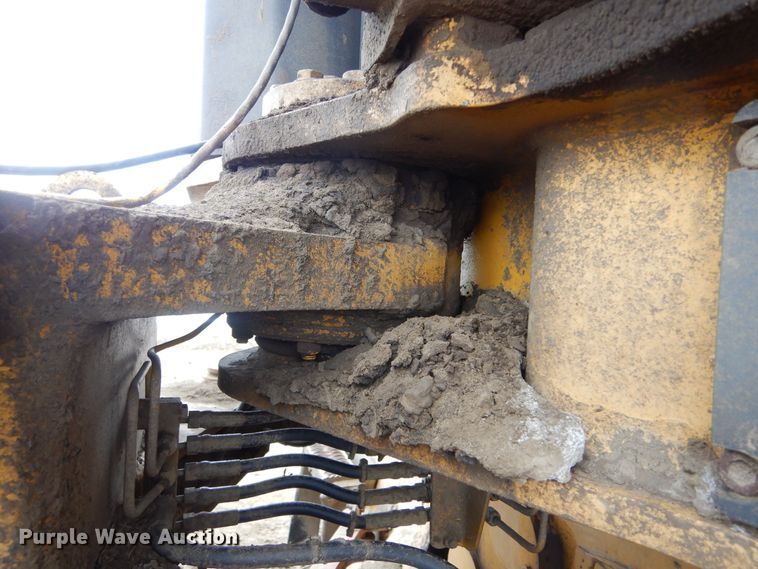 image for item MX9792 2004 Bell 4206D  4WD scraper tractor