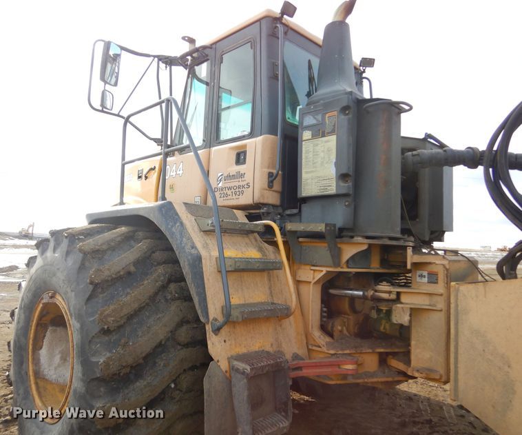 image for item MX9792 2004 Bell 4206D  4WD scraper tractor