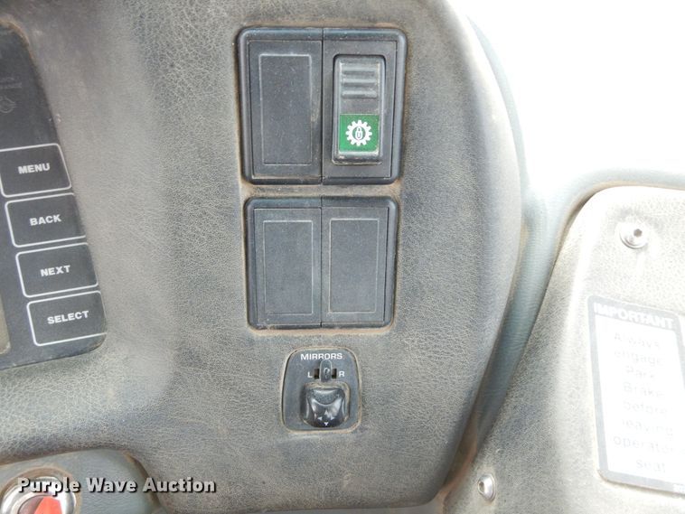 image for item MX9792 2004 Bell 4206D  4WD scraper tractor