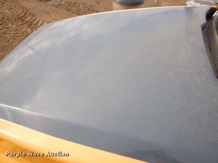 image for item MX9792 2004 Bell 4206D  4WD scraper tractor