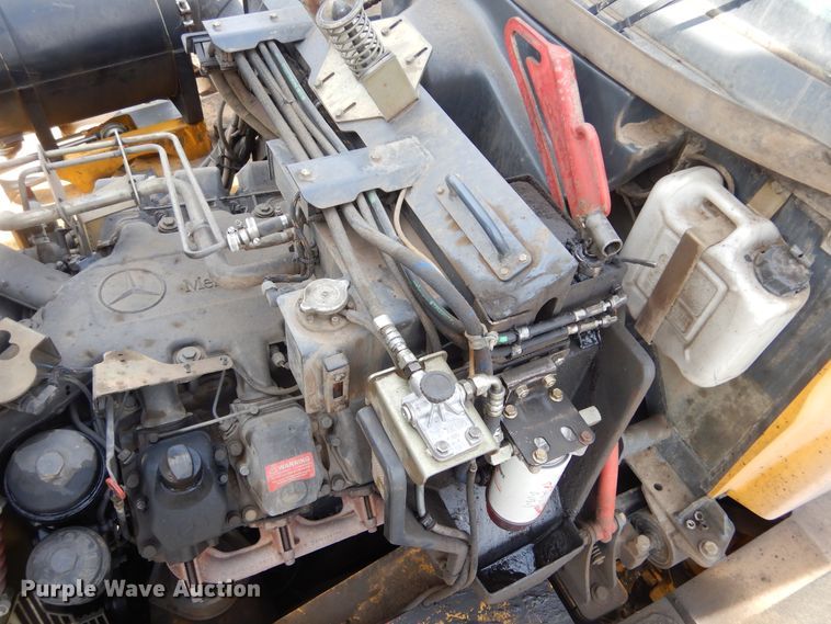 image for item MX9792 2004 Bell 4206D  4WD scraper tractor