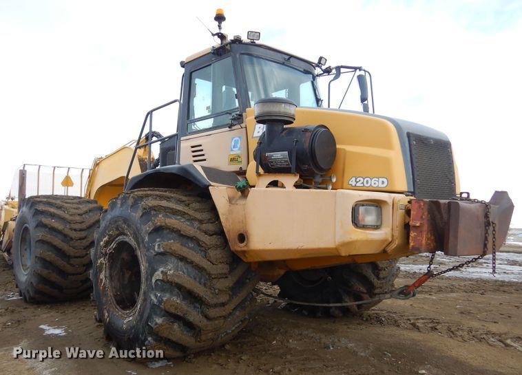 image for item MX9795 2004 Bell 4206D  4WD scraper tractor