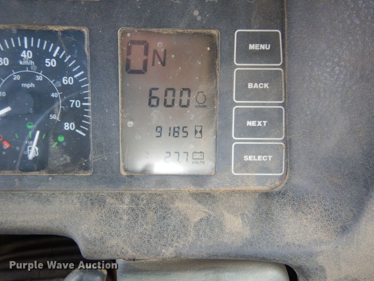 image for item MX9795 2004 Bell 4206D  4WD scraper tractor